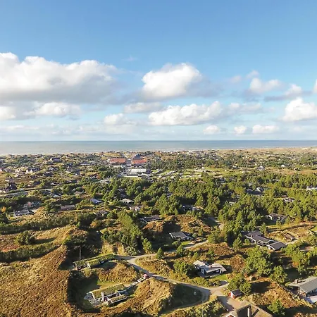 Stunning In Henne With Sauna 度假居
