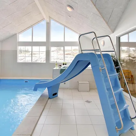Vakantiehuis Awesome In Henne With Sauna *